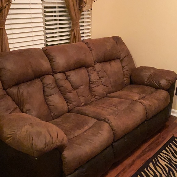 Couch - Picture 2 of 2